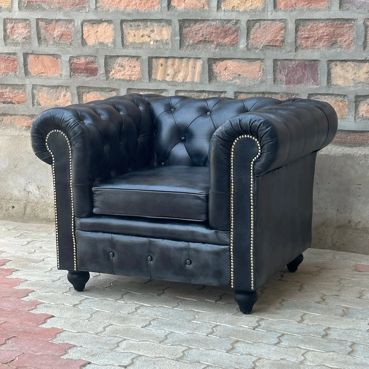 37" Armchair Normal Cushions | Hemingway Chesterfield Leather Armchair with Normal Cushions (HE-1C) by Rising Tide Design Co.