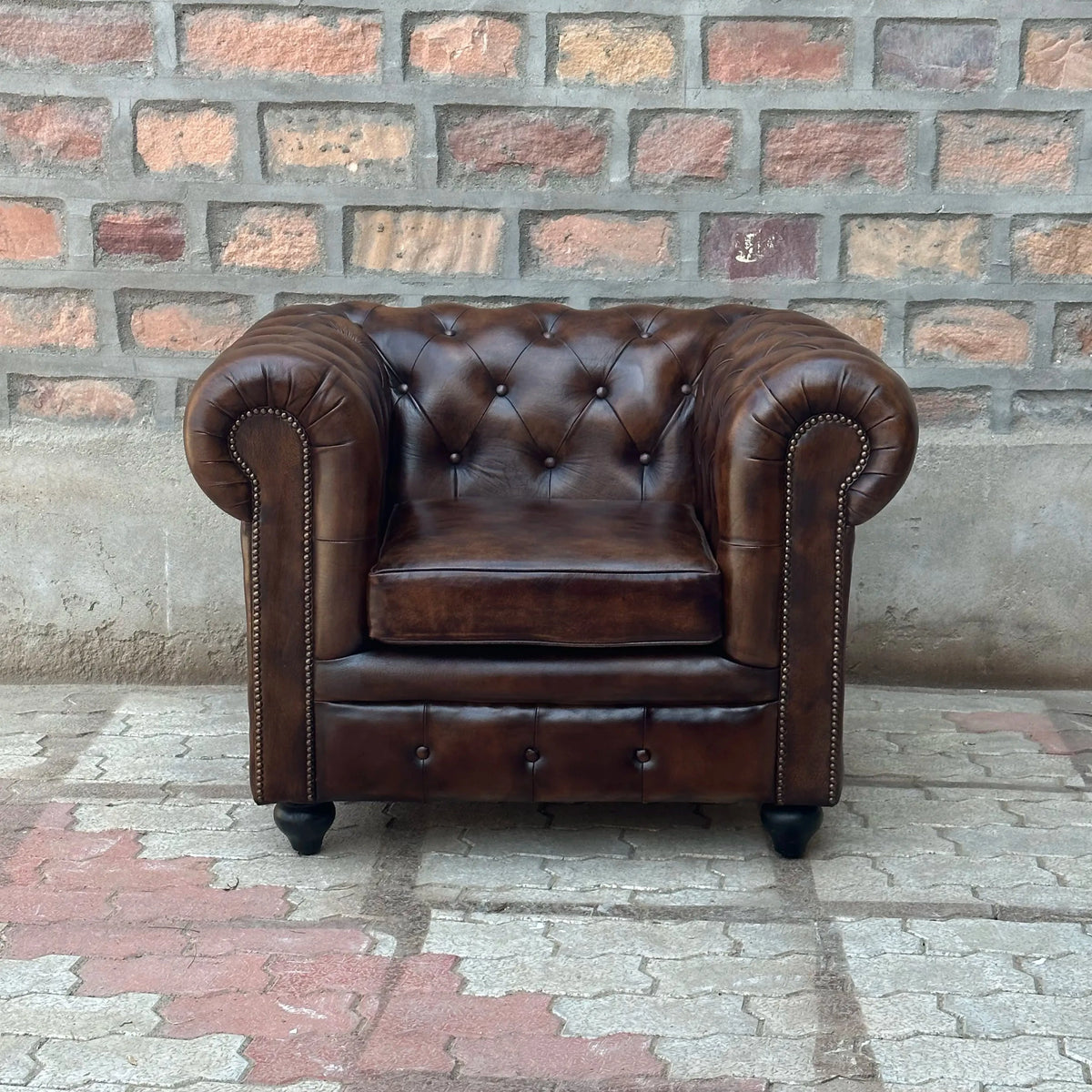 37" Armchair Normal Cushions | Remington Chesterfield Leather Armchair with Normal Cushions (RE-1C) by Rising Tide Design Co.